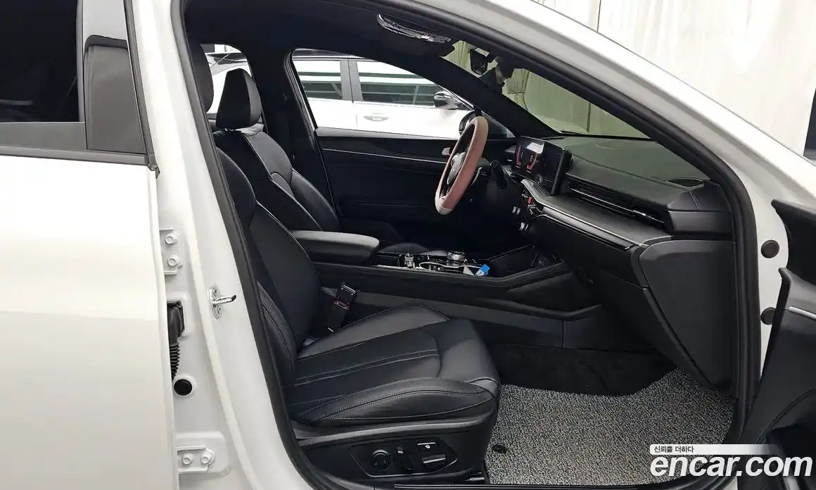 Kia K5 2026 1.6 Автомат в Москве № 17871, фото 3