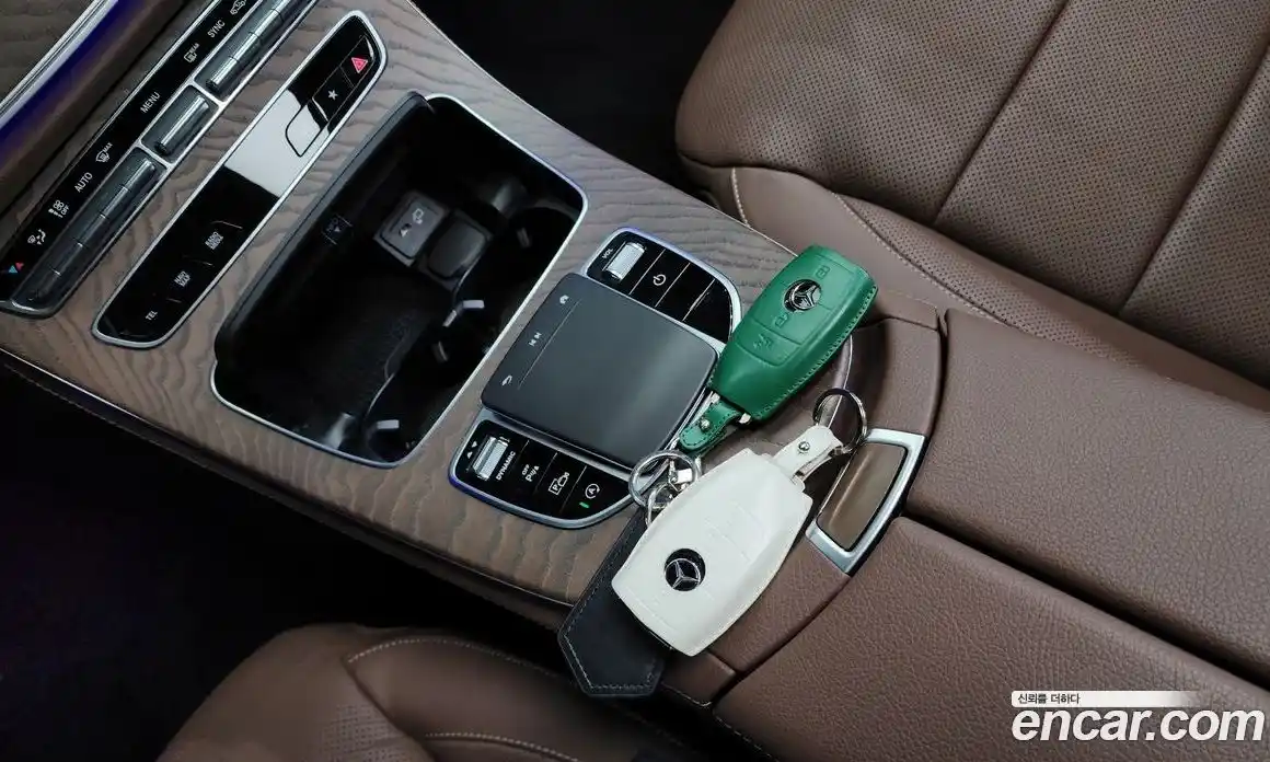 Mercedes-Benz E-Class 2022 2.0 Автомат в Москве № 178847, фото 13