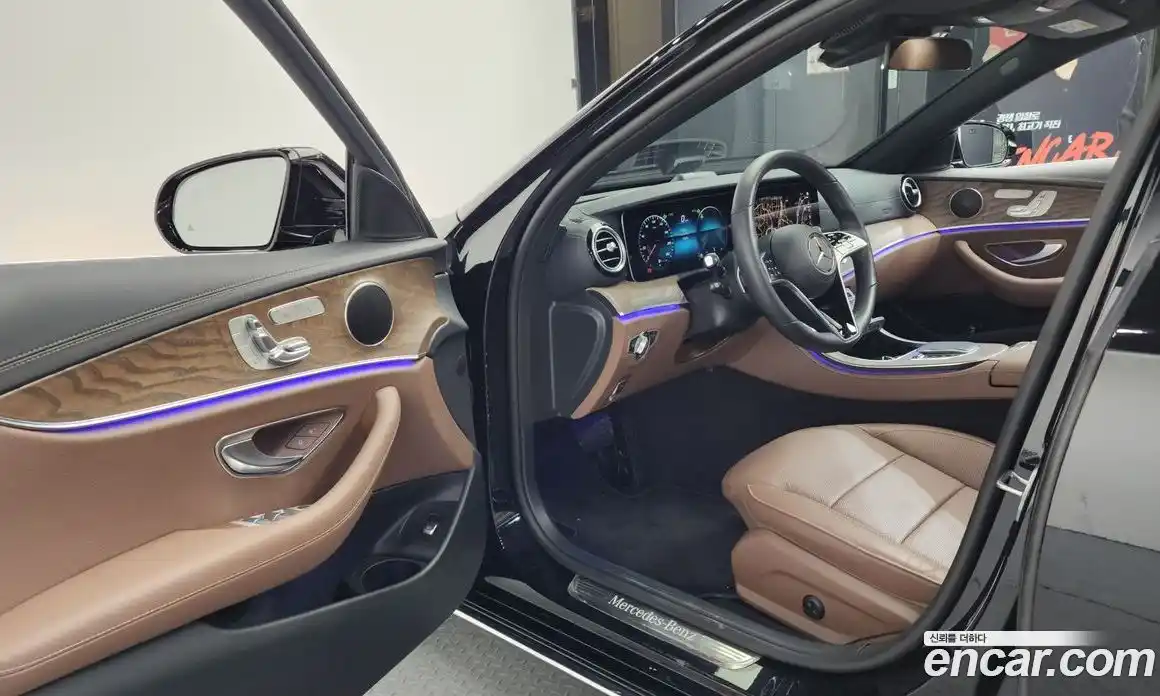 Mercedes-Benz E-Class 2022 2.0 Автомат в Москве № 178847, фото 16