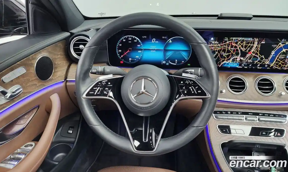 Mercedes-Benz E-Class 2022 2.0 Автомат в Москве № 178847, фото 17