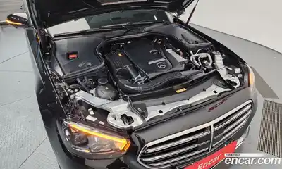 Mercedes-Benz E-Class 2022 2.0 Автомат в Москве № 178847, миниатюра 8