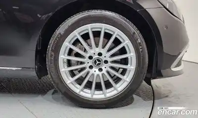 Mercedes-Benz E-Class 2022 2.0 Автомат в Москве № 178847, миниатюра 10