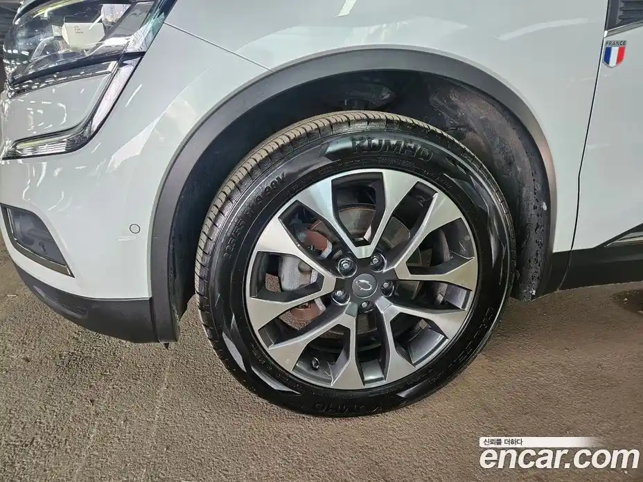 Renault QM6 2017 2.0 Автомат в Москве № 185787, фото 5