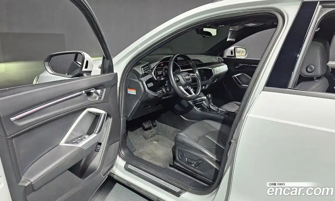 Audi Q3 2020 2.0 Автомат в Москве № 187149, фото 15