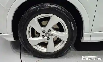 Audi Q3 2020 2.0 Автомат в Москве № 187149, миниатюра 2