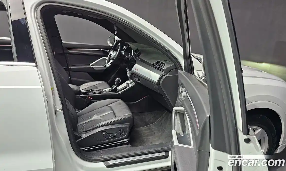 Audi Q3 2020 2.0 Автомат в Москве № 187149, фото 9