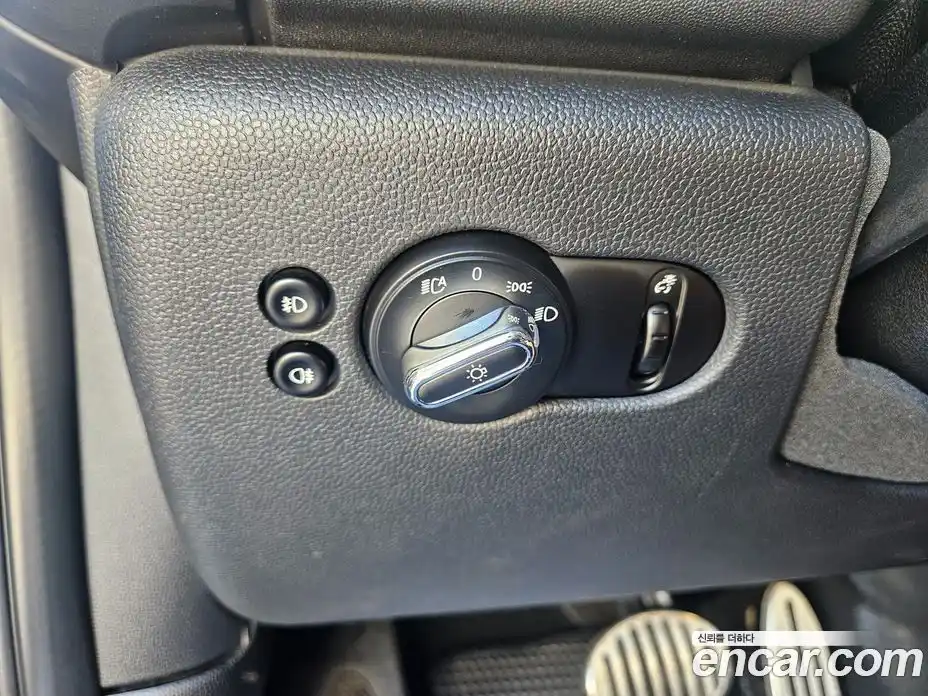 Mini Cooper 2016 1.5 Автомат в Москве № 188310, фото 15