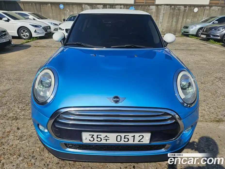 Mini Cooper 2016 1.5 Автомат в Москве № 188310, фото 19