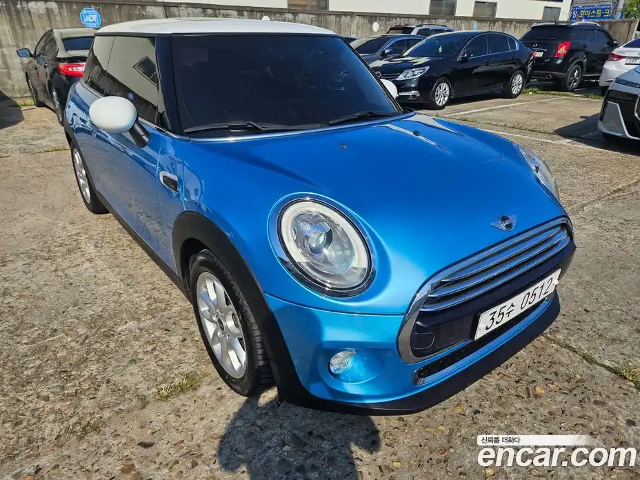 Mini Cooper 2016 1.5 Автомат в Москве № 188310, фото 3