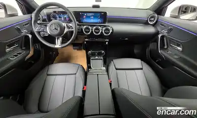 Mercedes-Benz A-Class 2025 2.0 Автомат в Москве № 193572, миниатюра 10