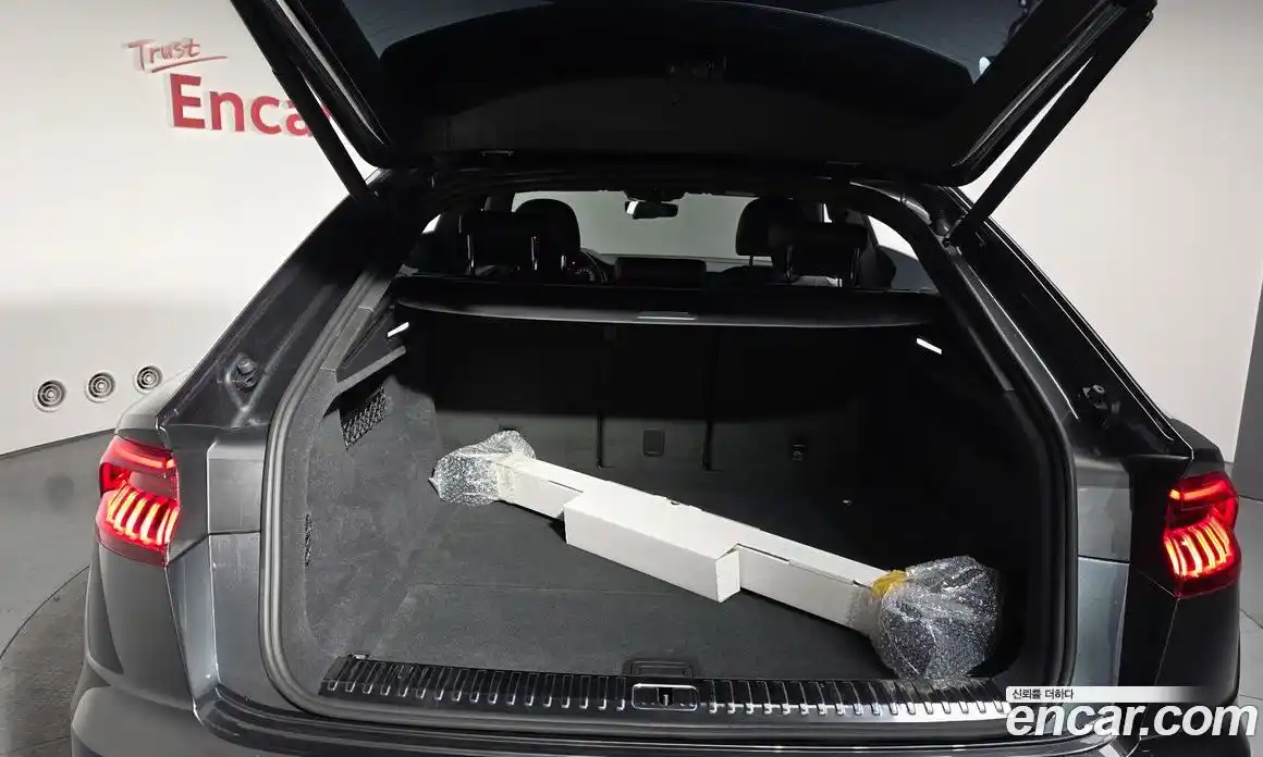 Audi Q8 2023 3.0 Автомат в Москве № 195991, фото 19