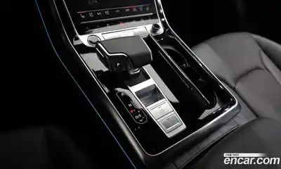 Audi Q8 2023 3.0 Автомат в Москве № 195991, миниатюра 8