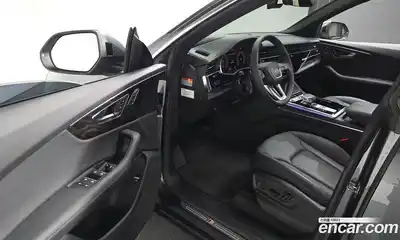 Audi Q8 2023 3.0 Автомат в Москве № 195991, миниатюра 10