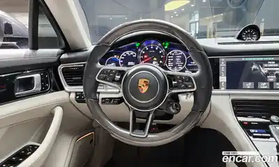 Porsche Panamera 2018 3.0 Автомат в Москве № 197632, миниатюра 12