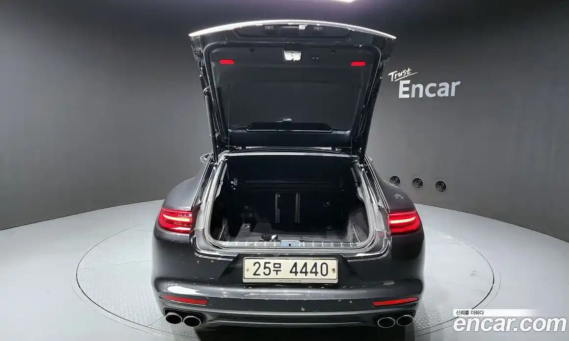 Porsche Panamera 2018 3.0 Автомат в Москве № 197632, фото 18