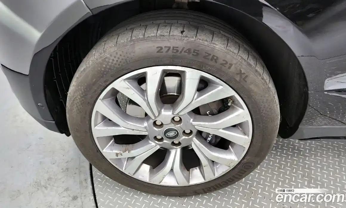 Land Rover Range-Rover 2018 4.4 Автомат в Москве № 198200, фото 1