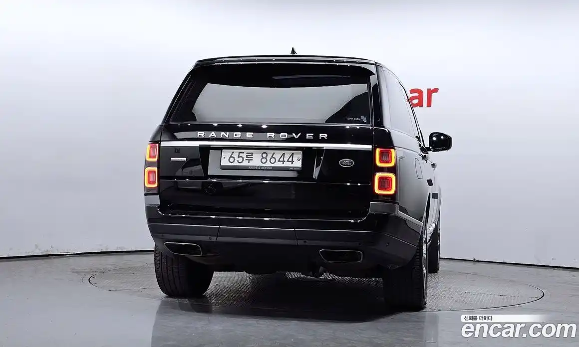 Land Rover Range-Rover 2018 4.4 Автомат в Москве № 198200, фото 20