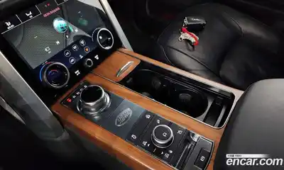 Land Rover Range-Rover 2018 4.4 Автомат в Москве № 198200, миниатюра 7