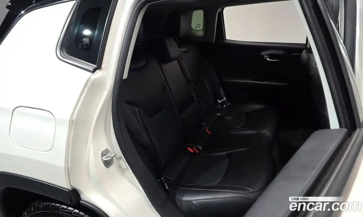 Jeep Compass 2021 2.4 Автомат в Москве № 199484, фото 3