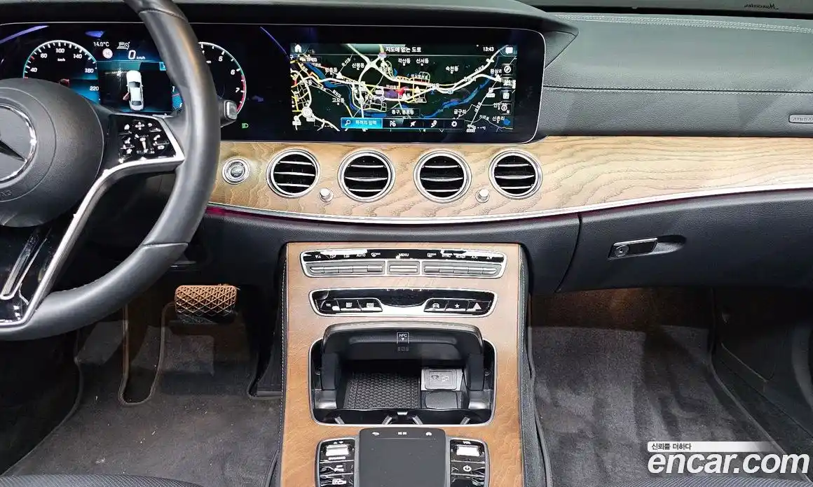 Mercedes-Benz E-Class 2023 2.0 Автомат в Москве № 205645, фото 14