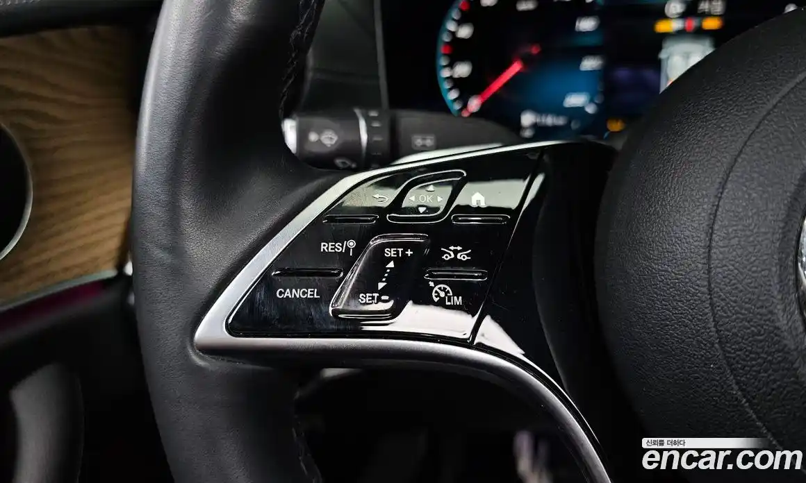 Mercedes-Benz E-Class 2023 2.0 Автомат в Москве № 205645, фото 16