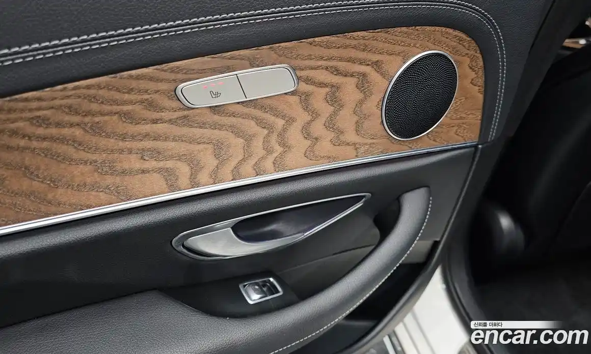 Mercedes-Benz E-Class 2023 2.0 Автомат в Москве № 205645, фото 17