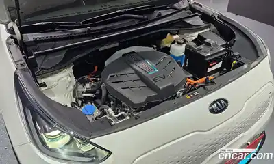 Kia Niro 2020 0.2 Автомат в Москве № 20586, миниатюра 7