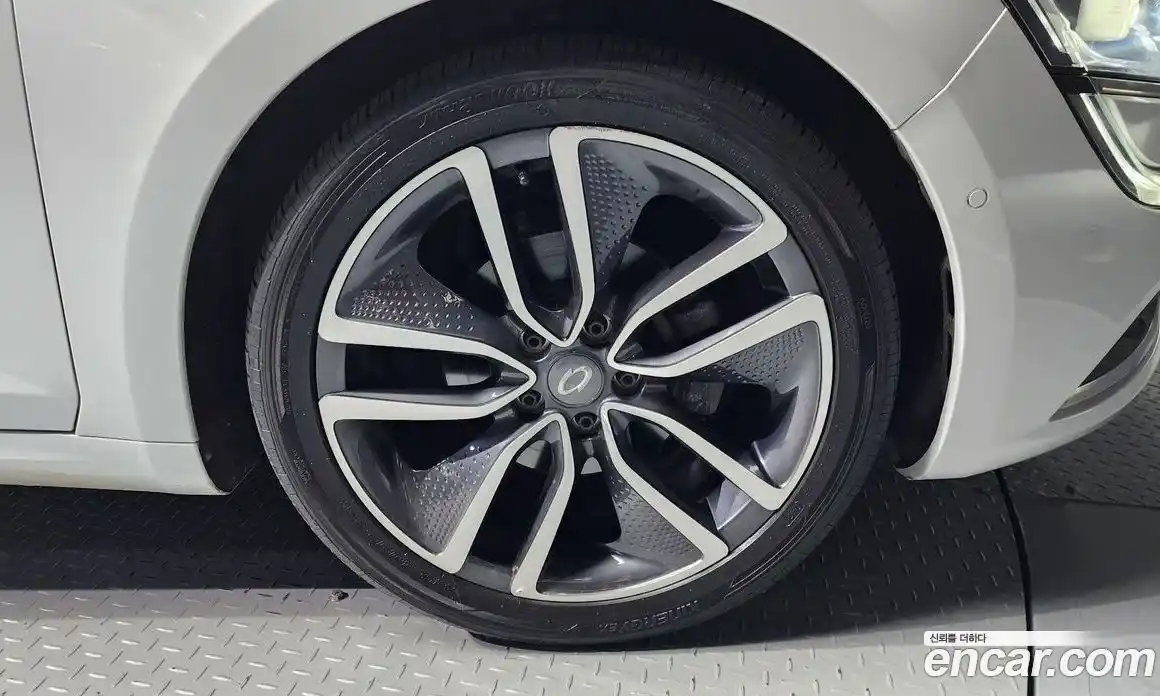 Renault SM6 2016 2.0 Автомат в Москве № 207533, фото 15