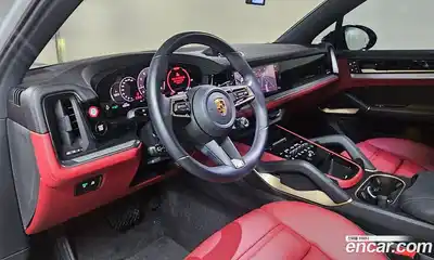 Porsche Cayenne 2024 3.0 Автомат в Москве № 213038, миниатюра 12