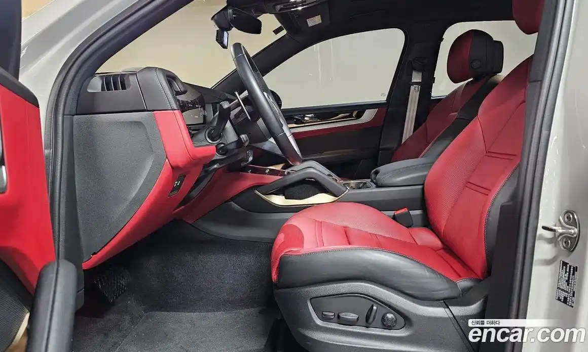 Porsche Cayenne 2024 3.0 Автомат в Москве № 213038, фото 8