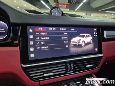 Porsche Cayenne 2023 3.0 Автомат в Москве № 213171, миниатюра 11