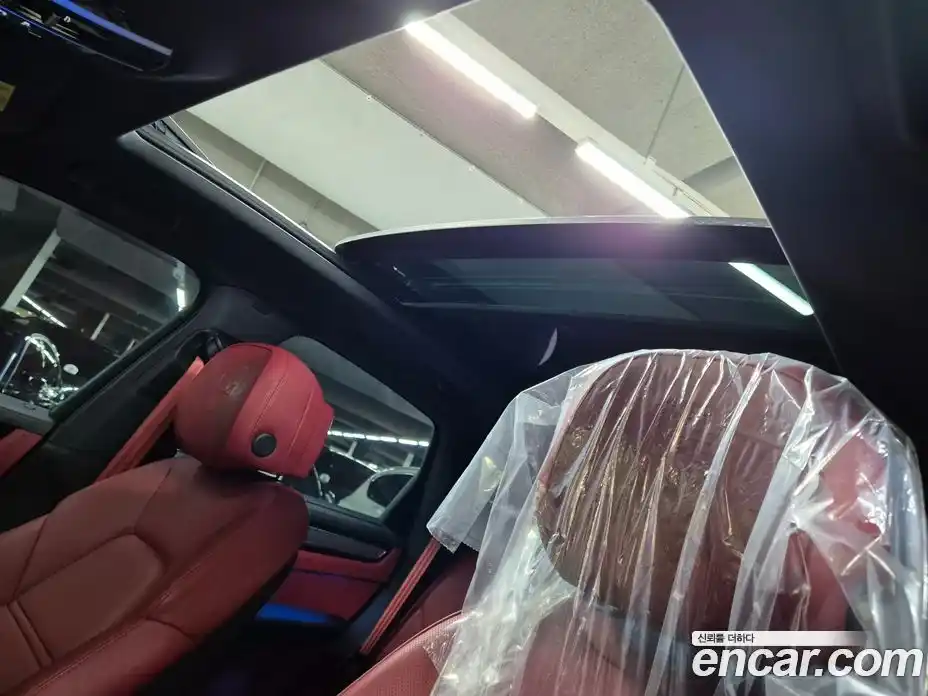 Porsche Cayenne 2023 3.0 Автомат в Москве № 213171, фото 19