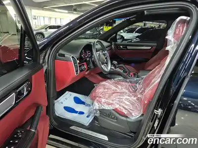 Porsche Cayenne 2023 3.0 Автомат в Москве № 213171, миниатюра 7