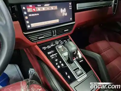 Porsche Cayenne 2023 3.0 Автомат в Москве № 213171, миниатюра 10