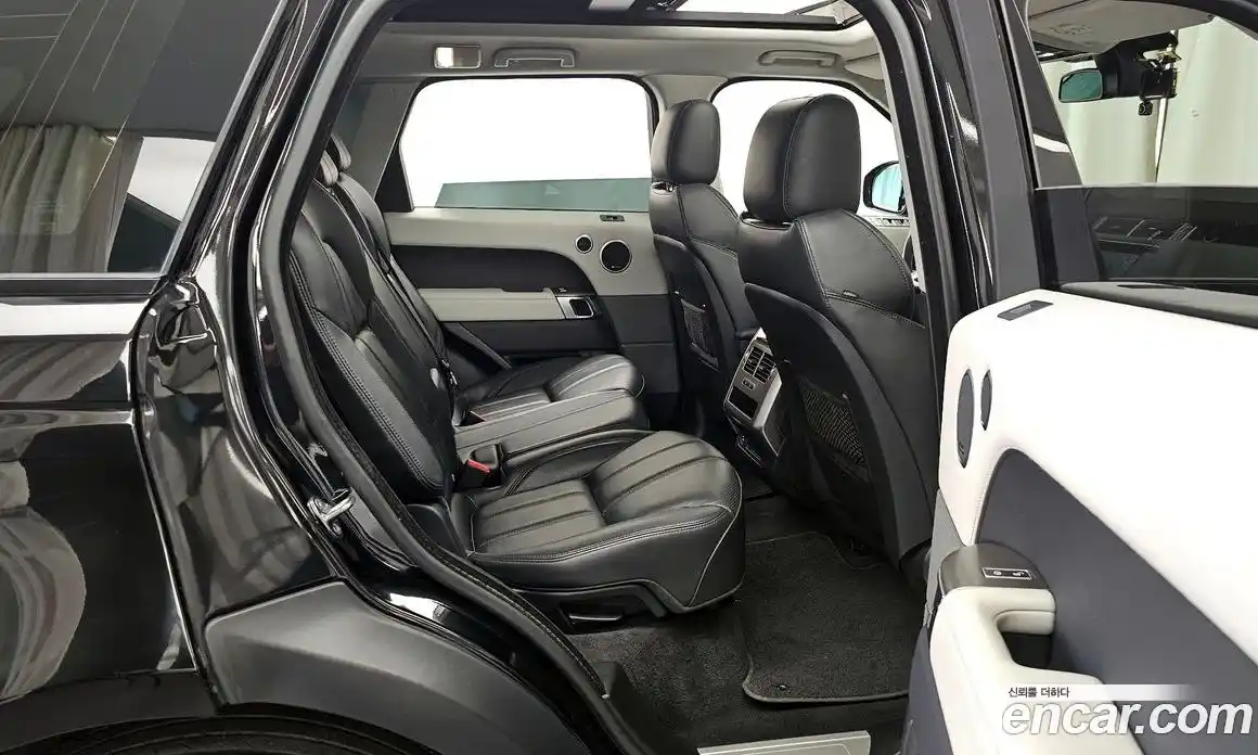 Land Rover Range-Rover Sport 2016 3.0 Автомат в Москве № 213462, фото 12