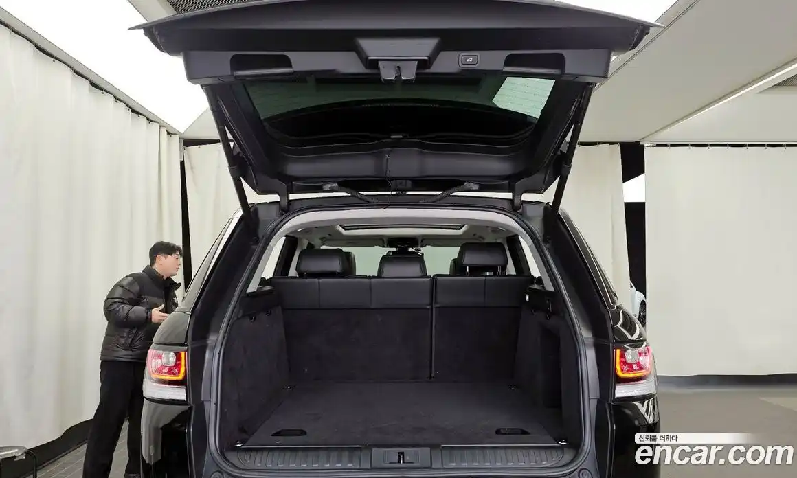 Land Rover Range-Rover Sport 2016 3.0 Автомат в Москве № 213462, фото 20