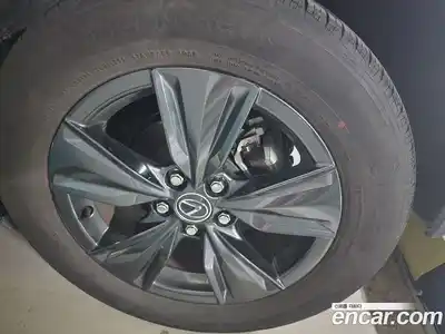 Lexus UX 2024 2.0 Автомат в Москве № 214801, миниатюра 6