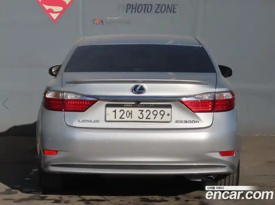 Lexus ES 2014 2.5 Автомат в Москве № 214866, фото 4