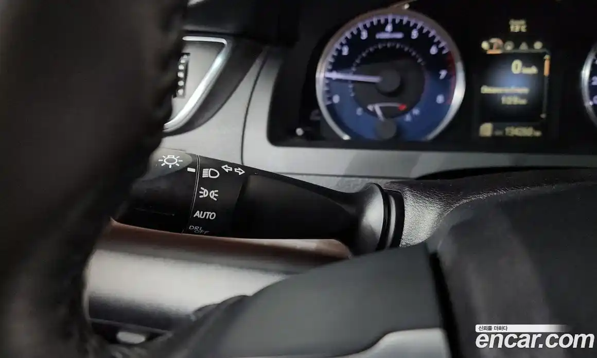 Toyota Camry 2016 2.5 Автомат в Москве № 215511, фото 14