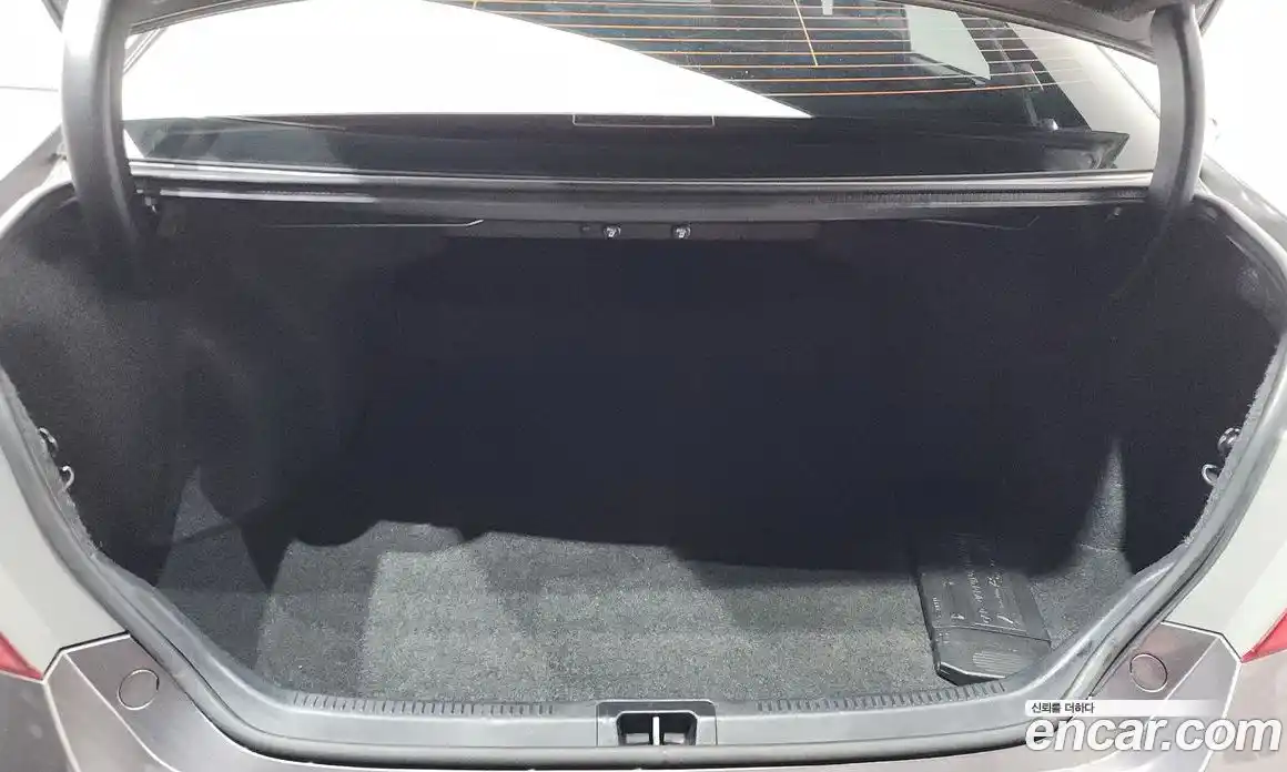 Toyota Camry 2016 2.5 Автомат в Москве № 215511, фото 20