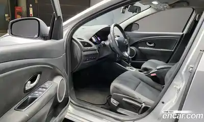 Renault SM3 2015 1.6 Автомат в Москве № 222498, миниатюра 12