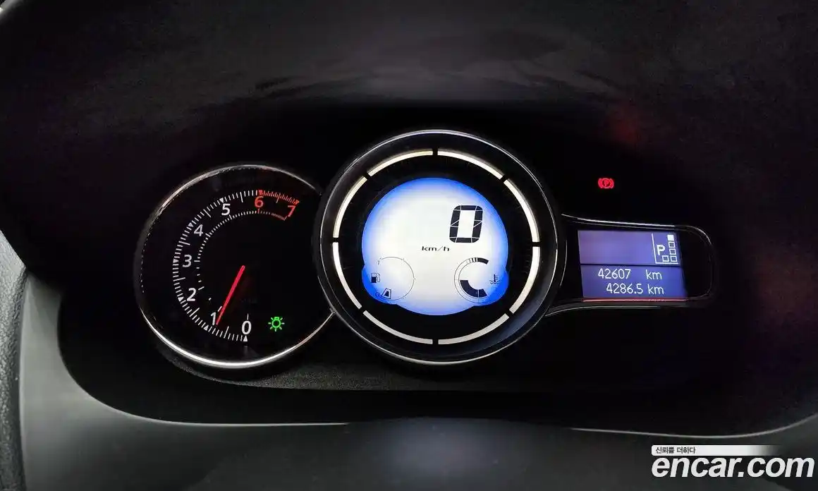 Renault SM3 2015 1.6 Автомат в Москве № 222498, фото 17