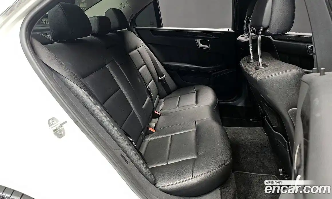 Mercedes-Benz E-Class 2012 3.5 Автомат в Москве № 223094, фото 13