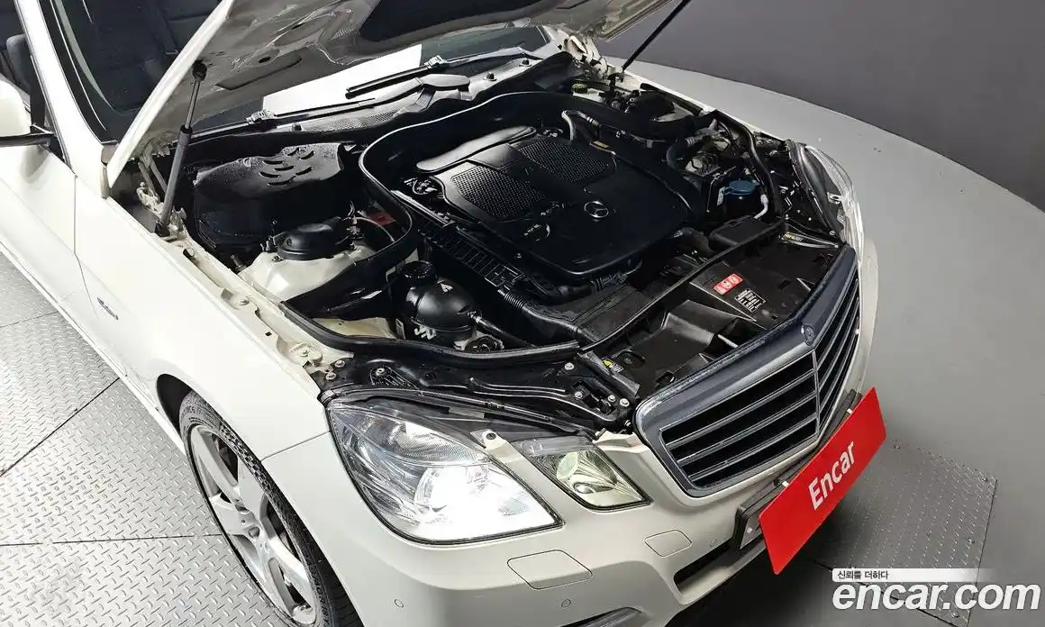 Mercedes-Benz E-Class 2012 3.5 Автомат в Москве № 223094, фото 10