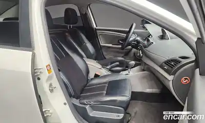 Renault SM3 2011 1.6 Автомат в Москве № 226214, миниатюра 11