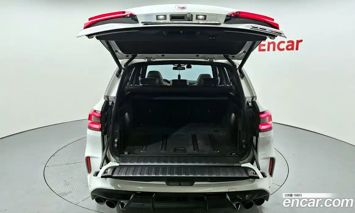BMW X5M 2023 4.4 Автомат в Москве № 228376, фото 4