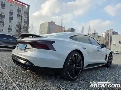 Audi e-tron GT 2024 0.1 Автомат в Москве № 230312, миниатюра 2