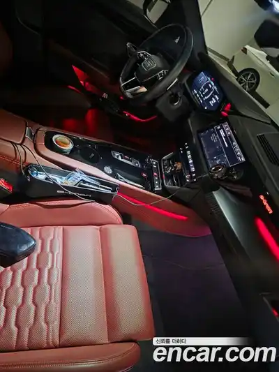 Audi e-tron GT 2024 0.1 Автомат в Москве № 230312, миниатюра 6