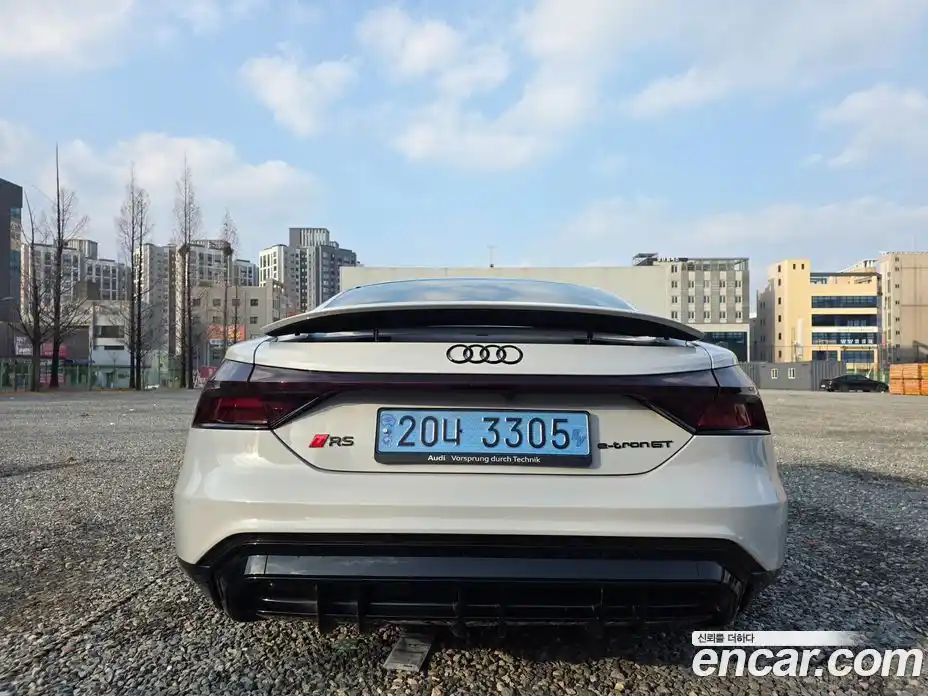 Audi e-tron GT 2024 0.1 Автомат в Москве № 230312, фото 7