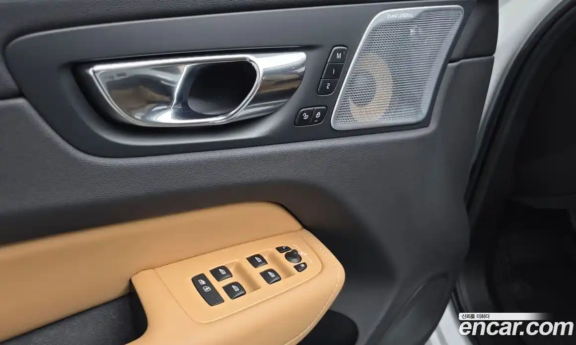 Volvo XC60 2020 2.0 Автомат в Москве № 230440, фото 18